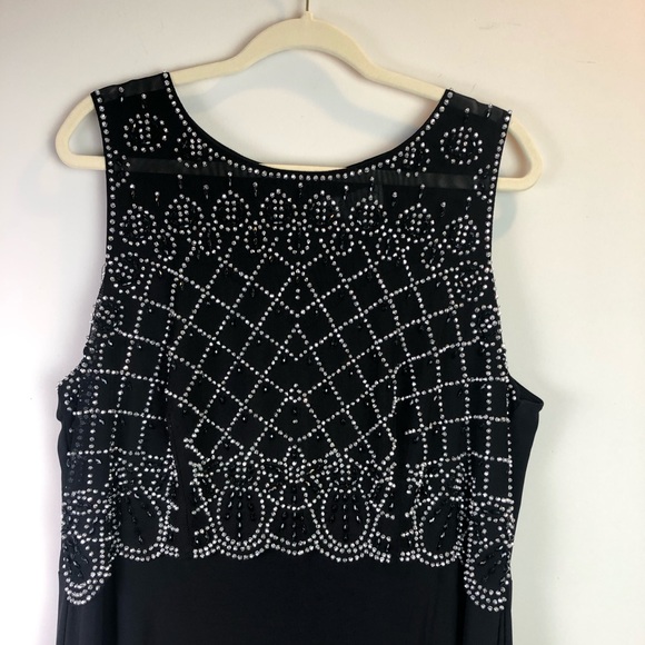 💥 Weekend Only Sale💥 Black Dress with Black and Silver Embelishments Size 20W - Picture 1 of 8